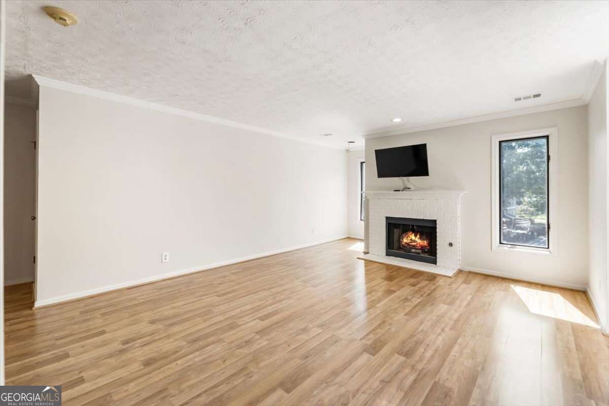 2 bedroom, 2 bathroom, 1,450 sq ft condominium for sale at 18 Normandy Court, Atlanta, GA 30324 — photo 10