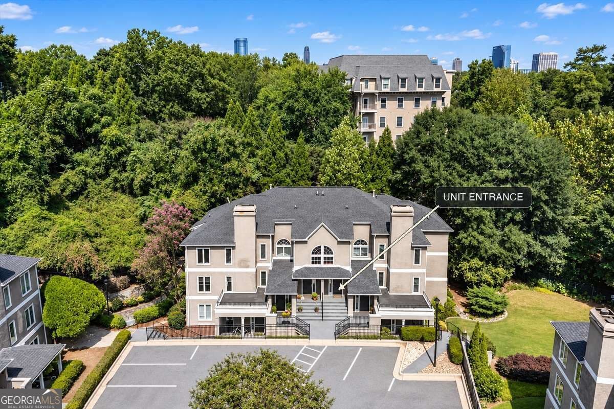 2 bedroom, 2 bathroom, 1,450 sq ft condominium for sale at 18 Normandy Court, Atlanta, GA 30324 — photo 8