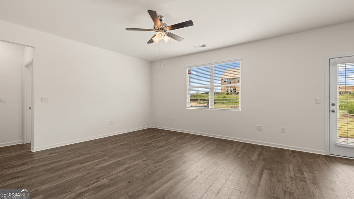 5 bedroom, 3.5 bathroom, 2,511 sq ft single family residence for sale at 115 Champlain Road, Hoschton, GA 30548 — photo 7