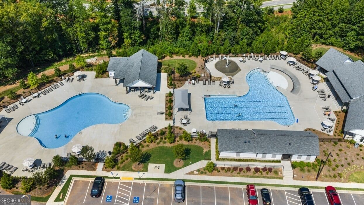 5 bedroom, 3.5 bathroom, 2,511 sq ft single family residence for sale at 115 Champlain Road, Hoschton, GA 30548 — photo 3