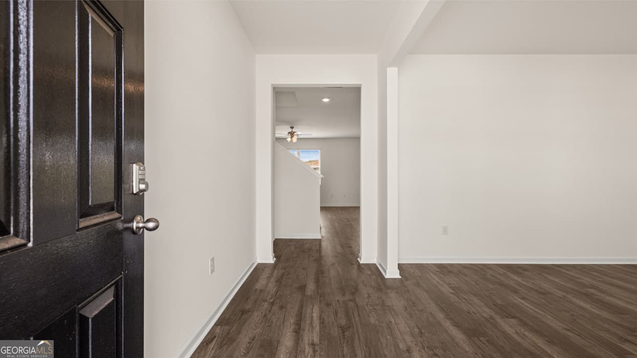 5 bedroom, 3.5 bathroom, 2,511 sq ft single family residence for sale at 115 Champlain Road, Hoschton, GA 30548 — photo 4