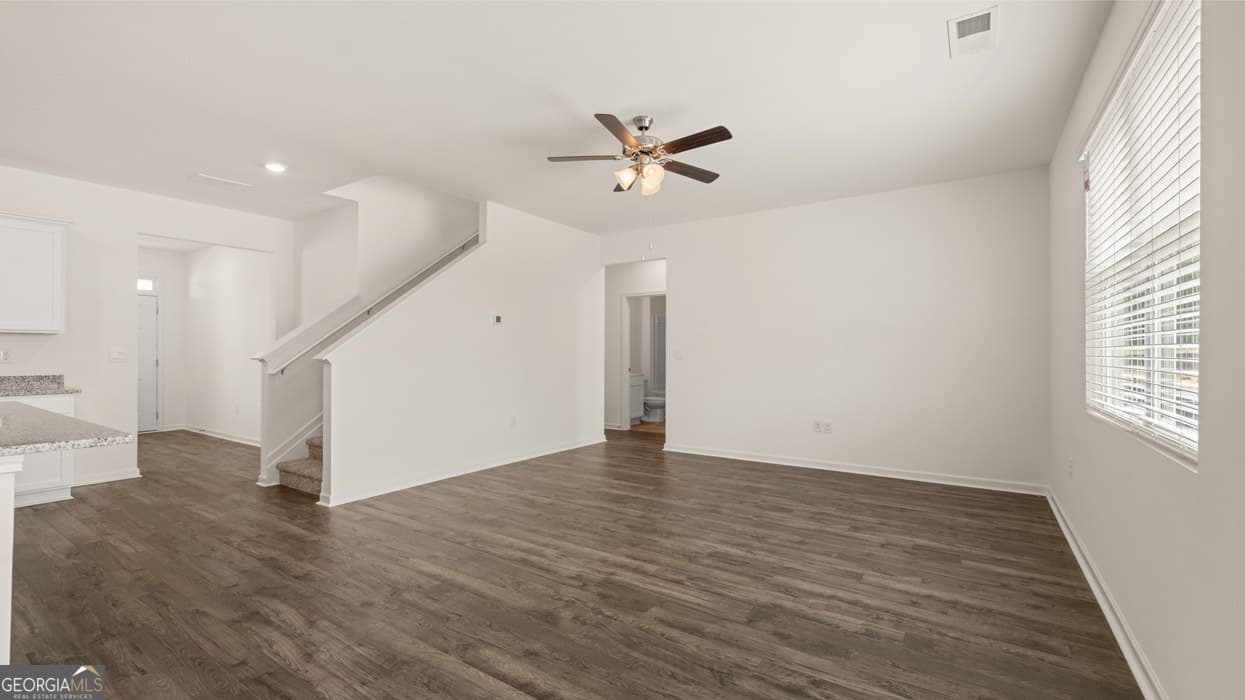 5 bedroom, 3.5 bathroom, 2,511 sq ft single family residence for sale at 115 Champlain Road, Hoschton, GA 30548 — photo 8
