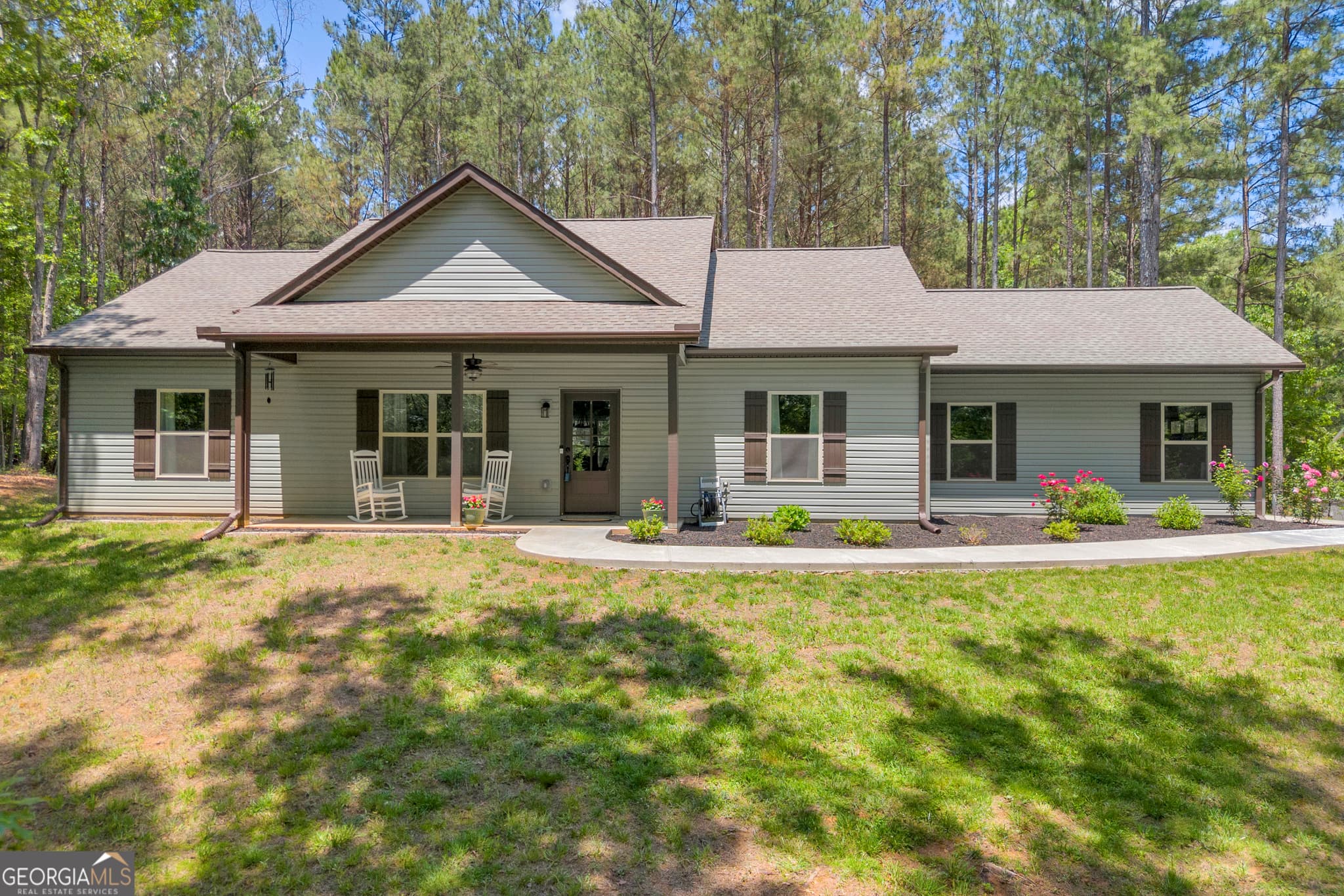3 bedroom, 2 bathroom, 1,650 sq ft single family residence sold at 187 Old Cherokee Road, Cleveland, GA 30528