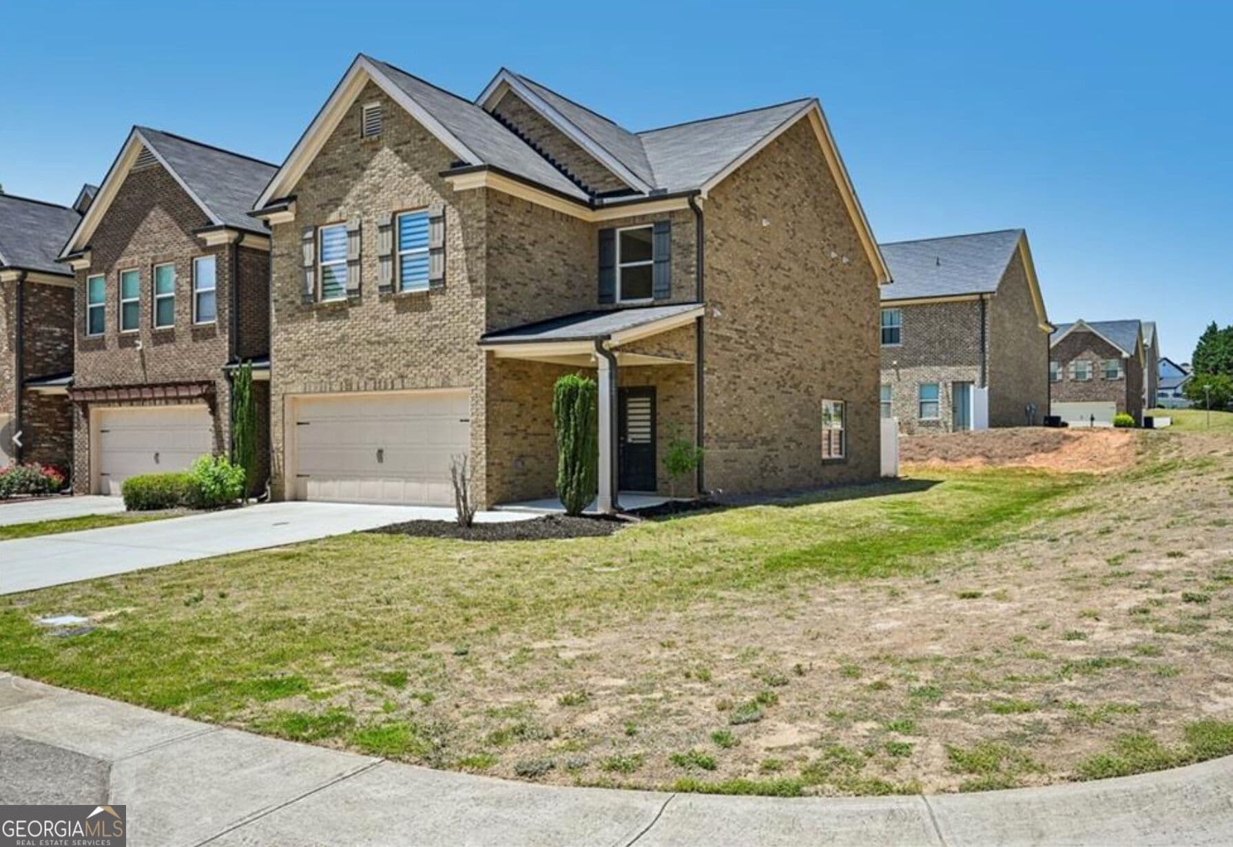3 bedroom, 2.5 bathroom, 1,960 sq ft townhouse for rent at 256 Centerview Way, Lawrenceville, GA 30046 for $2,500 a month — photo 2