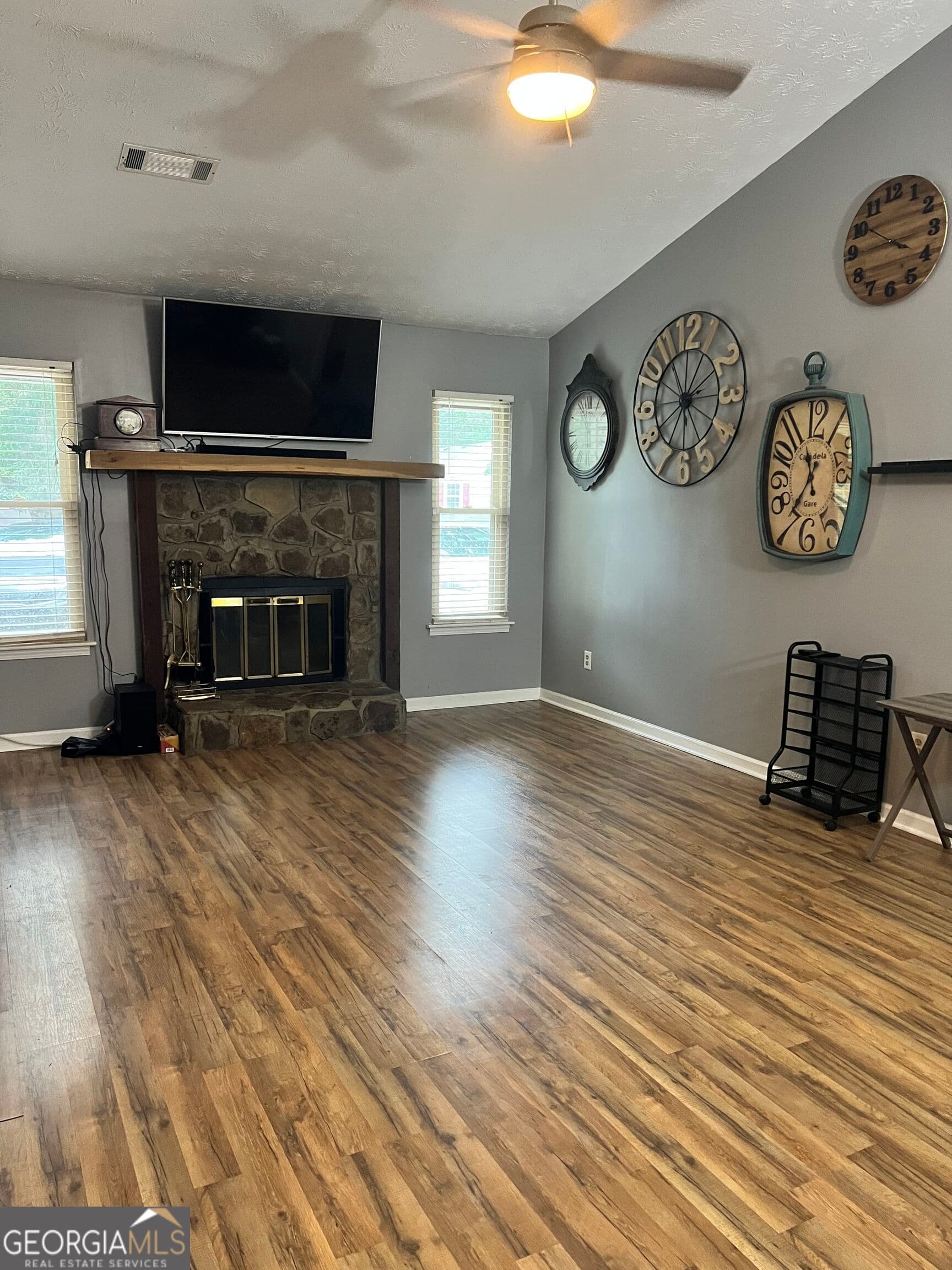 4 bedroom, 2 bathroom, 1,560 sq ft single family residence for sale at 3173 Pritchards Trace, Douglasville, GA 30135 — photo 4