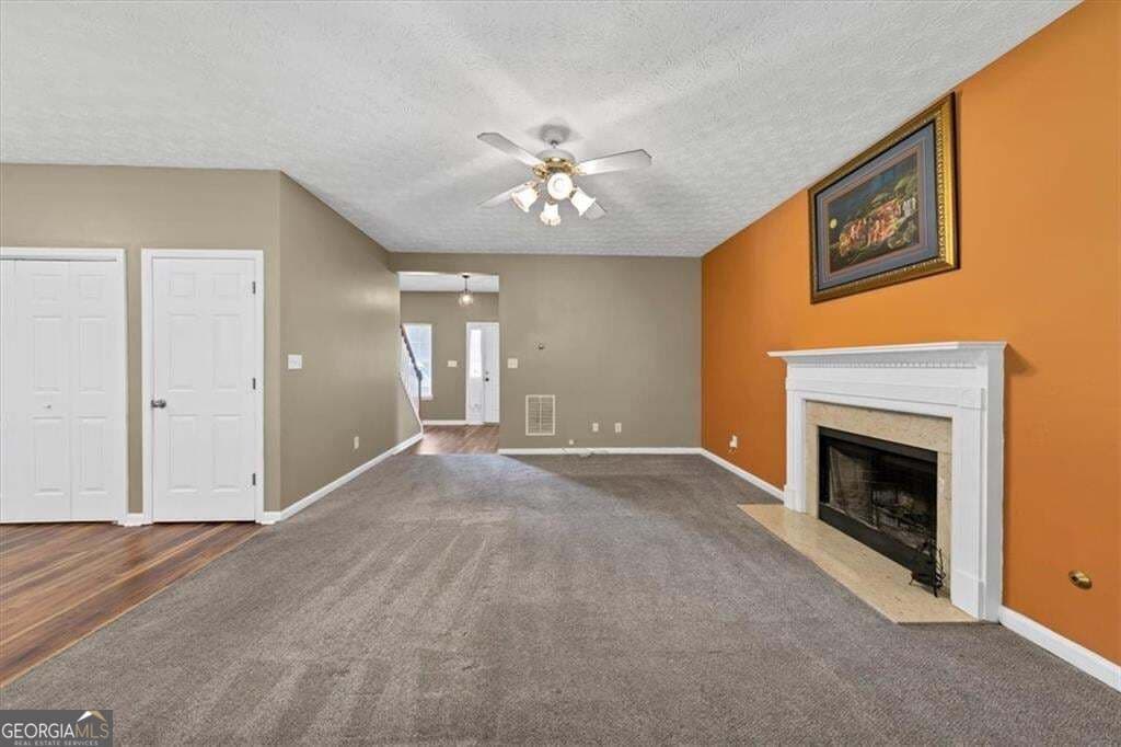 3 bedroom, 2.5 bathroom single family residence for rent at 5745 Old Carriage Drive, Atlanta, GA 30349 for $2,100 a month — photo 6