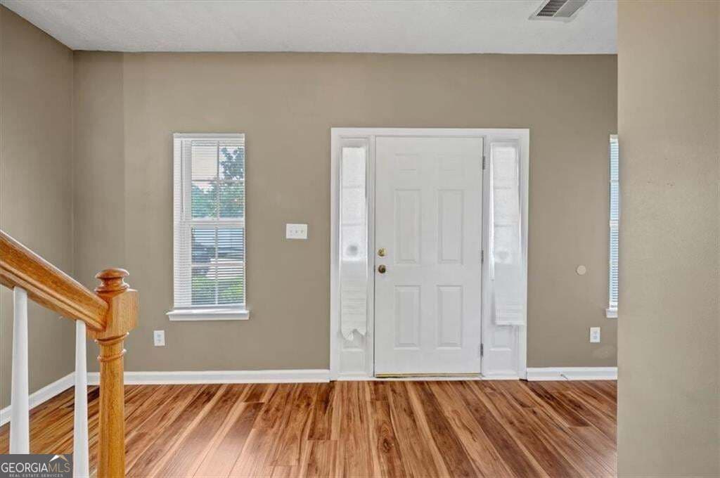 3 bedroom, 2.5 bathroom single family residence for rent at 5745 Old Carriage Drive, Atlanta, GA 30349 for $2,100 a month — photo 3