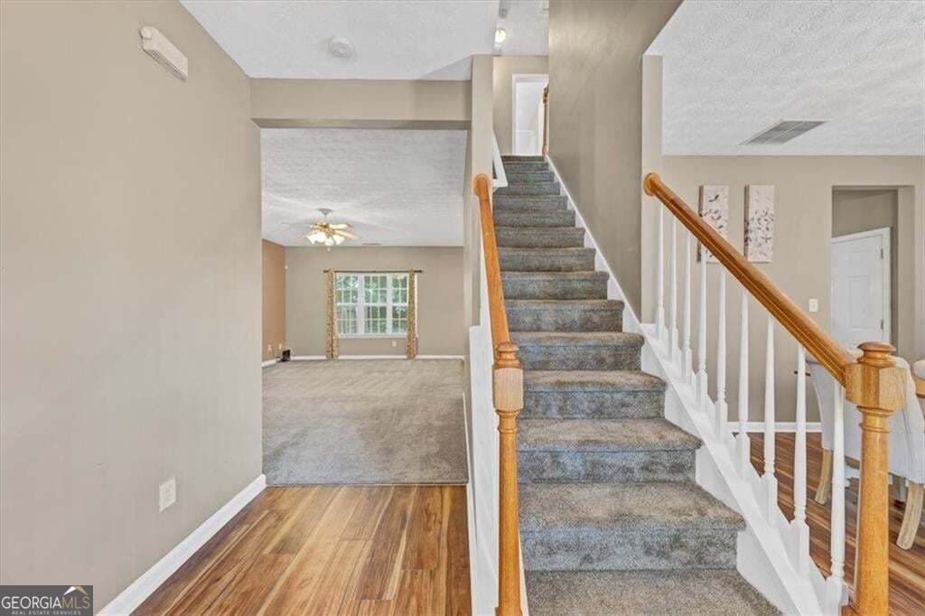 3 bedroom, 2.5 bathroom single family residence for rent at 5745 Old Carriage Drive, Atlanta, GA 30349 for $2,100 a month — photo 4