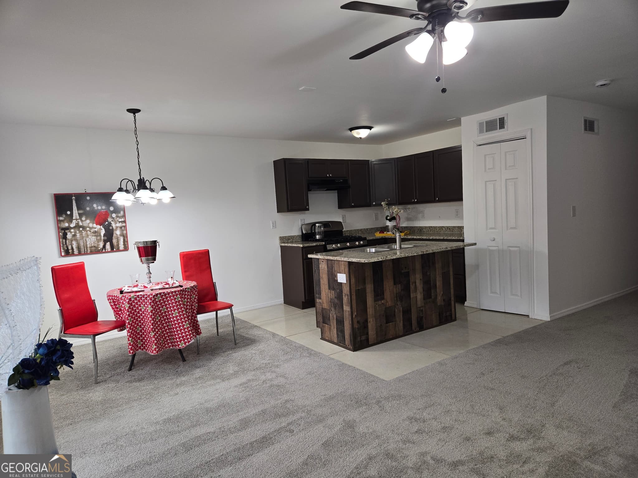 3 bedroom, 2.5 bathroom, 1,446 sq ft condominium for sale at 2113 Pine Tree Trail, South Fulton, GA 30349 — photo 2