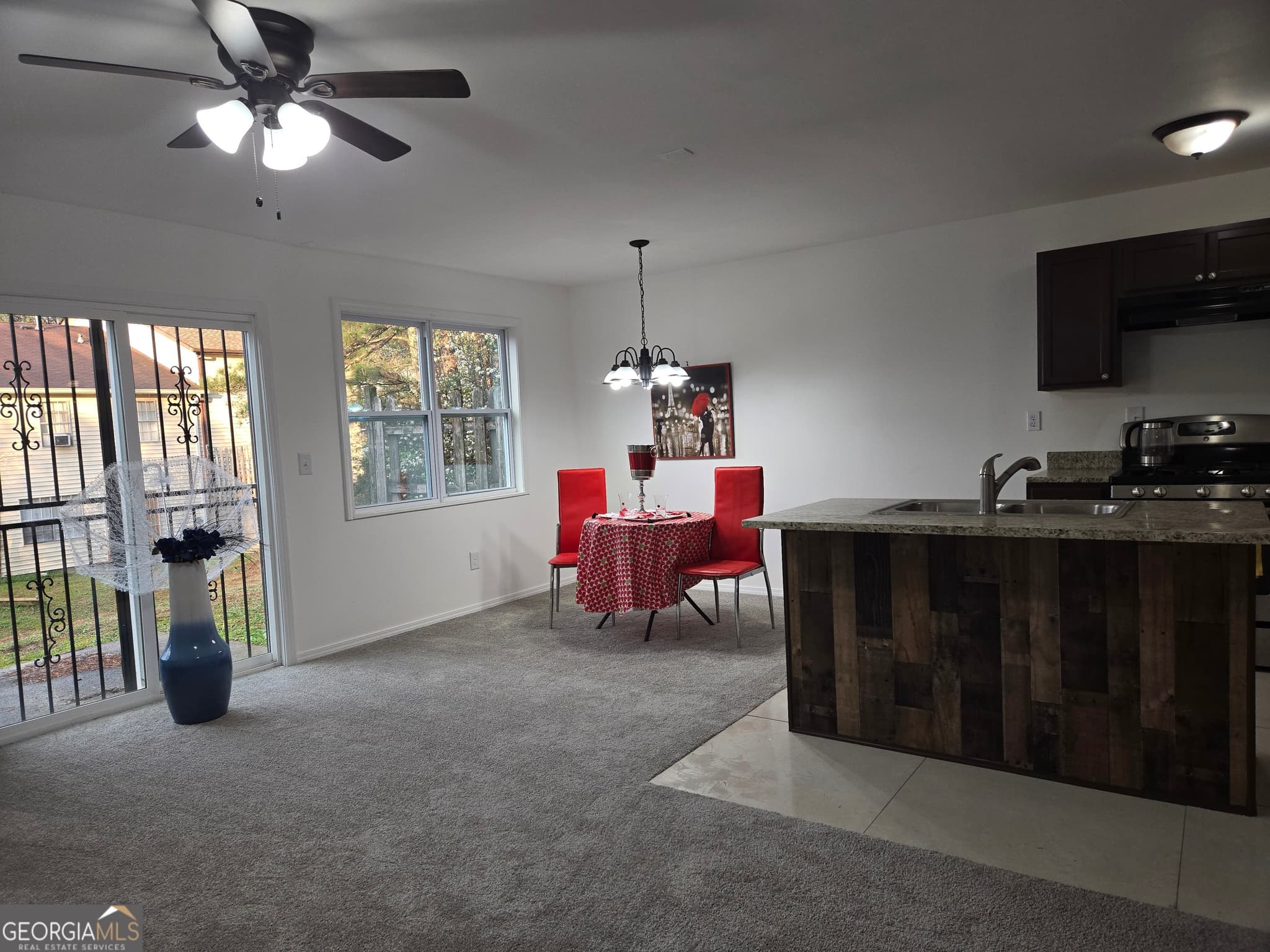 3 bedroom, 2.5 bathroom, 1,446 sq ft condominium for sale at 2113 Pine Tree Trail, South Fulton, GA 30349 — photo 7