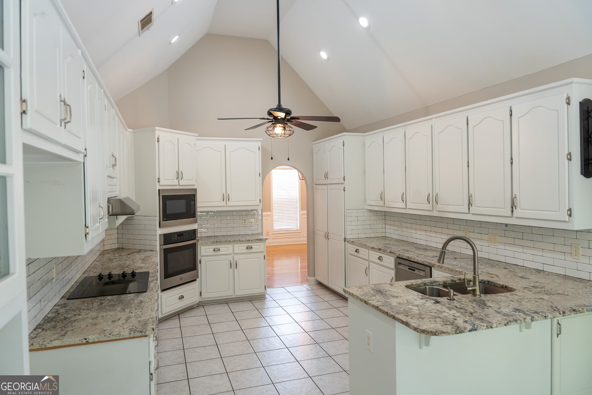 5 bedroom, 3.5 bathroom, 4,738 sq ft single family residence for sale at 6015 Cedar Lake Trail, Loganville, GA 30052 — photo 9