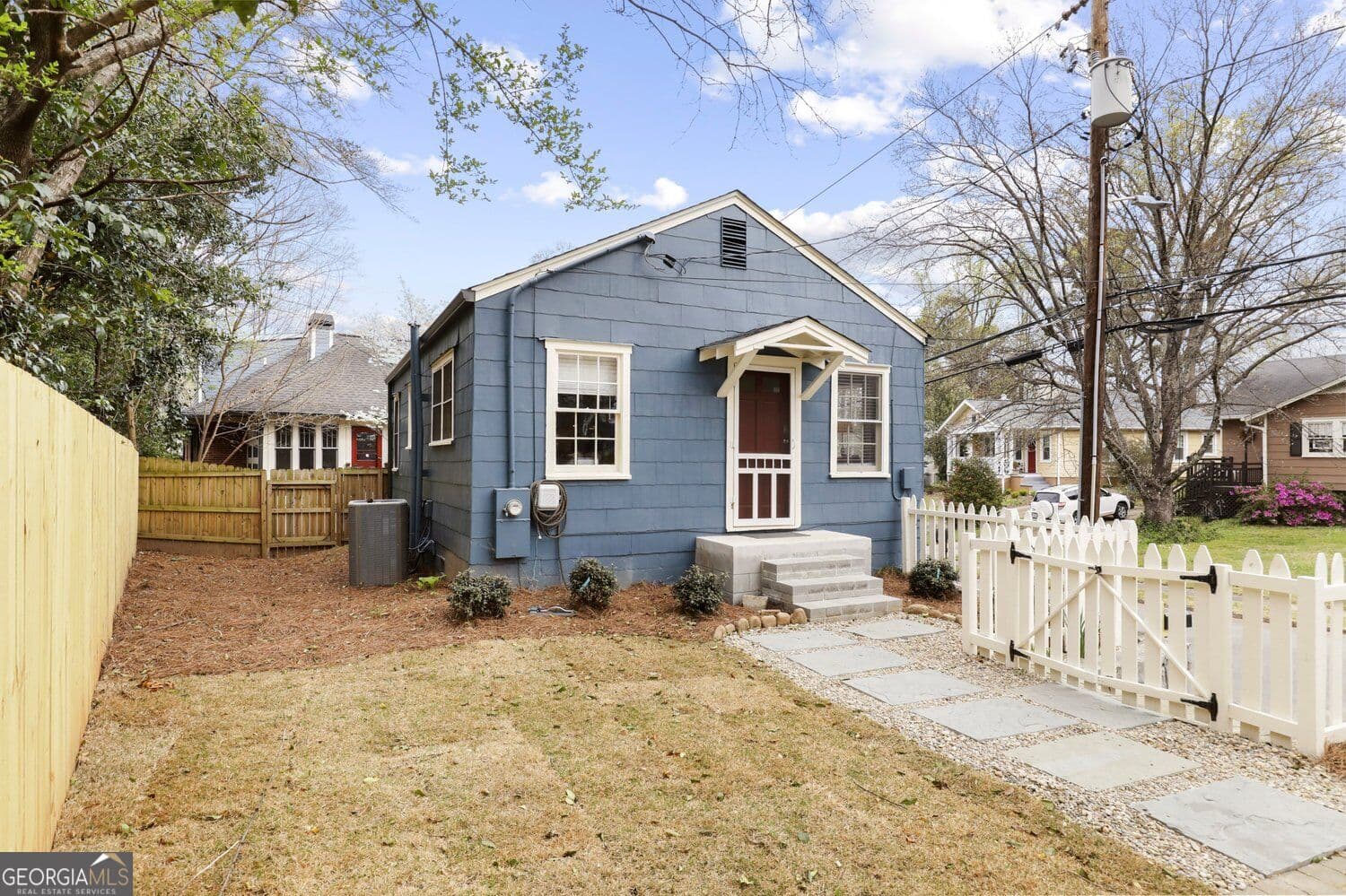 1 bedroom, 1 bathroom, 1,230 sq ft quadruplex for rent at 335 Ponce de Leon Place D, Decatur, GA 30030 for $1,925 a month — photo 9