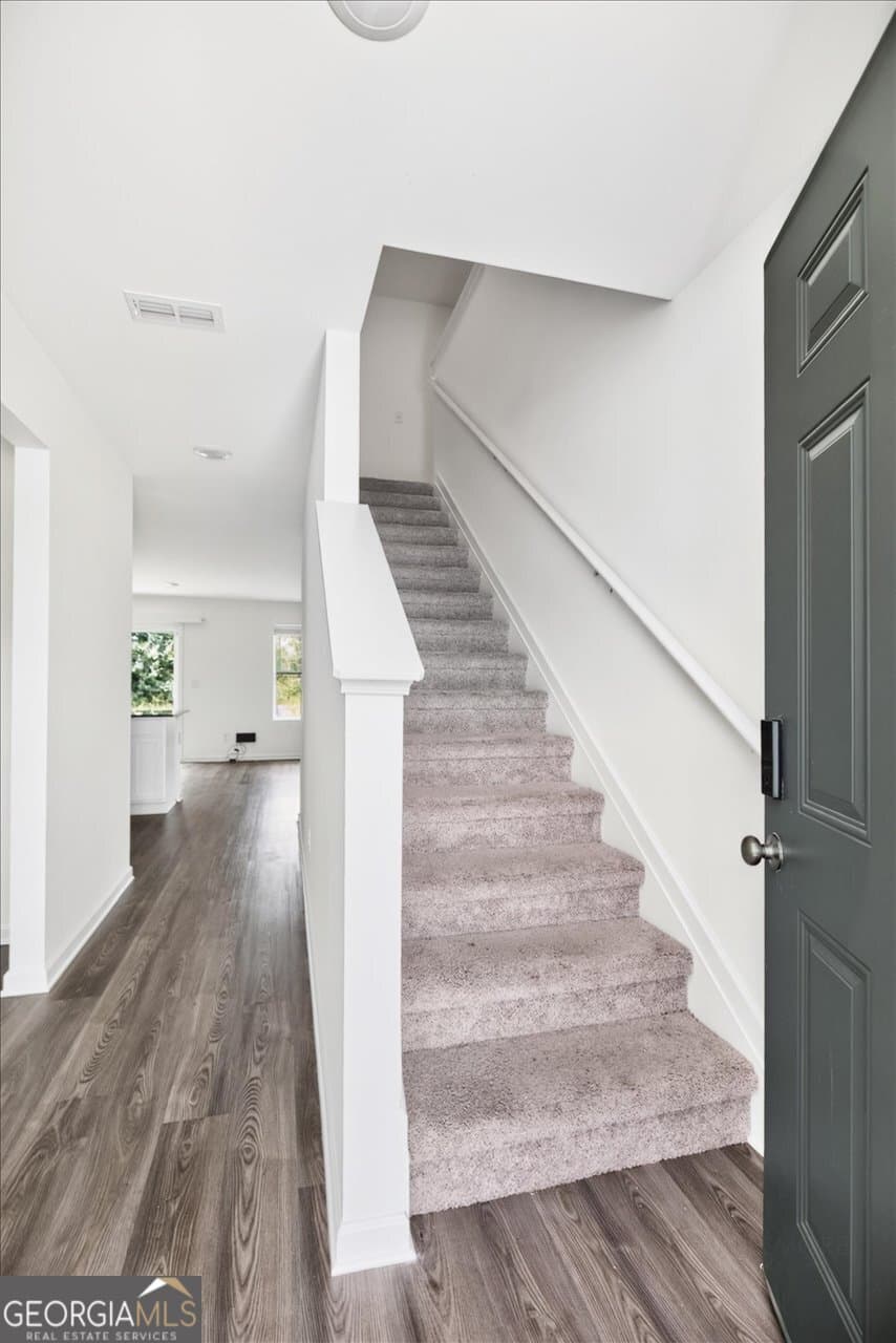 5 bedroom, 3 bathroom, 2,180 sq ft single family residence for sale at 249 Isabella Way, Byron, GA 31008 — photo 6
