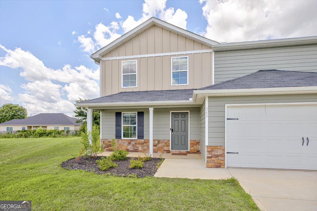 5 bedroom, 3 bathroom, 2,180 sq ft single family residence for sale at 249 Isabella Way, Byron, GA 31008 — photo 4