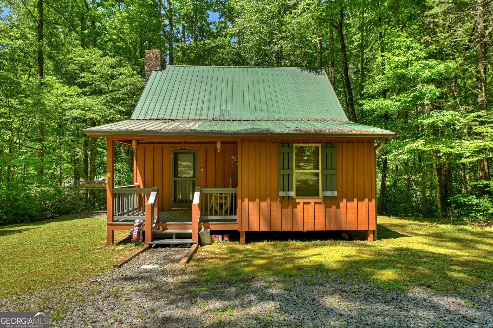 1 bedroom, 1 bathroom, 804 sq ft cabin,single family residence for sale at 373 Barnes Creek Road, Ellijay, GA 30540 — photo 5