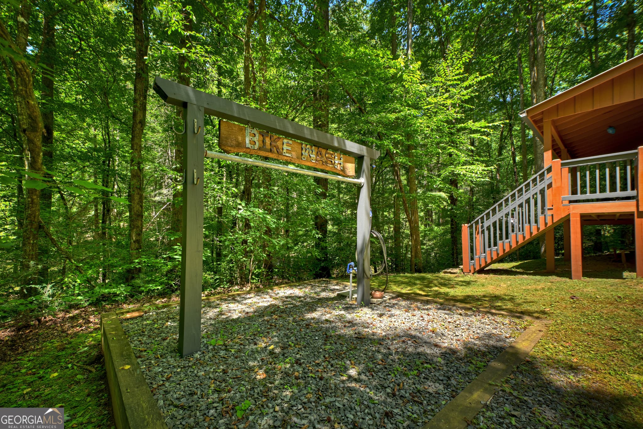 1 bedroom, 1 bathroom, 804 sq ft cabin,single family residence for sale at 373 Barnes Creek Road, Ellijay, GA 30540 — photo 9