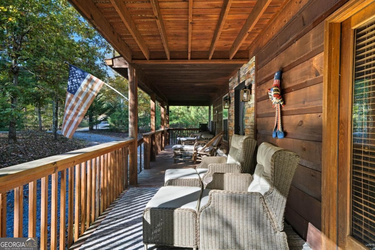 4 bedroom, 3.5 bathroom, 2,904 sq ft cabin,single family residence for sale at 441 Carlisle Drive 2955, Ellijay, GA 30540 — photo 4