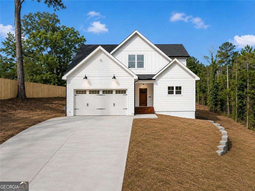 4 bedroom, 2.5 bathroom, 2,312 sq ft single family residence for sale at 229 Little Brook Lane, Woodstock, GA 30188 — photo 2