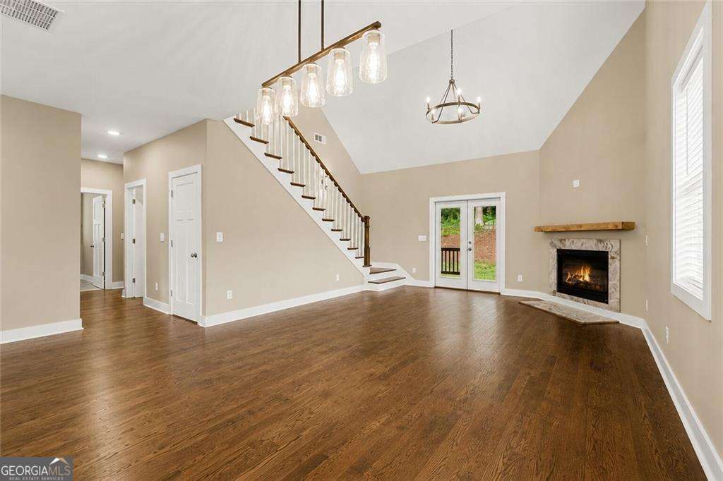 4 bedroom, 2.5 bathroom, 2,312 sq ft single family residence for sale at 229 Little Brook Lane, Woodstock, GA 30188 — photo 8