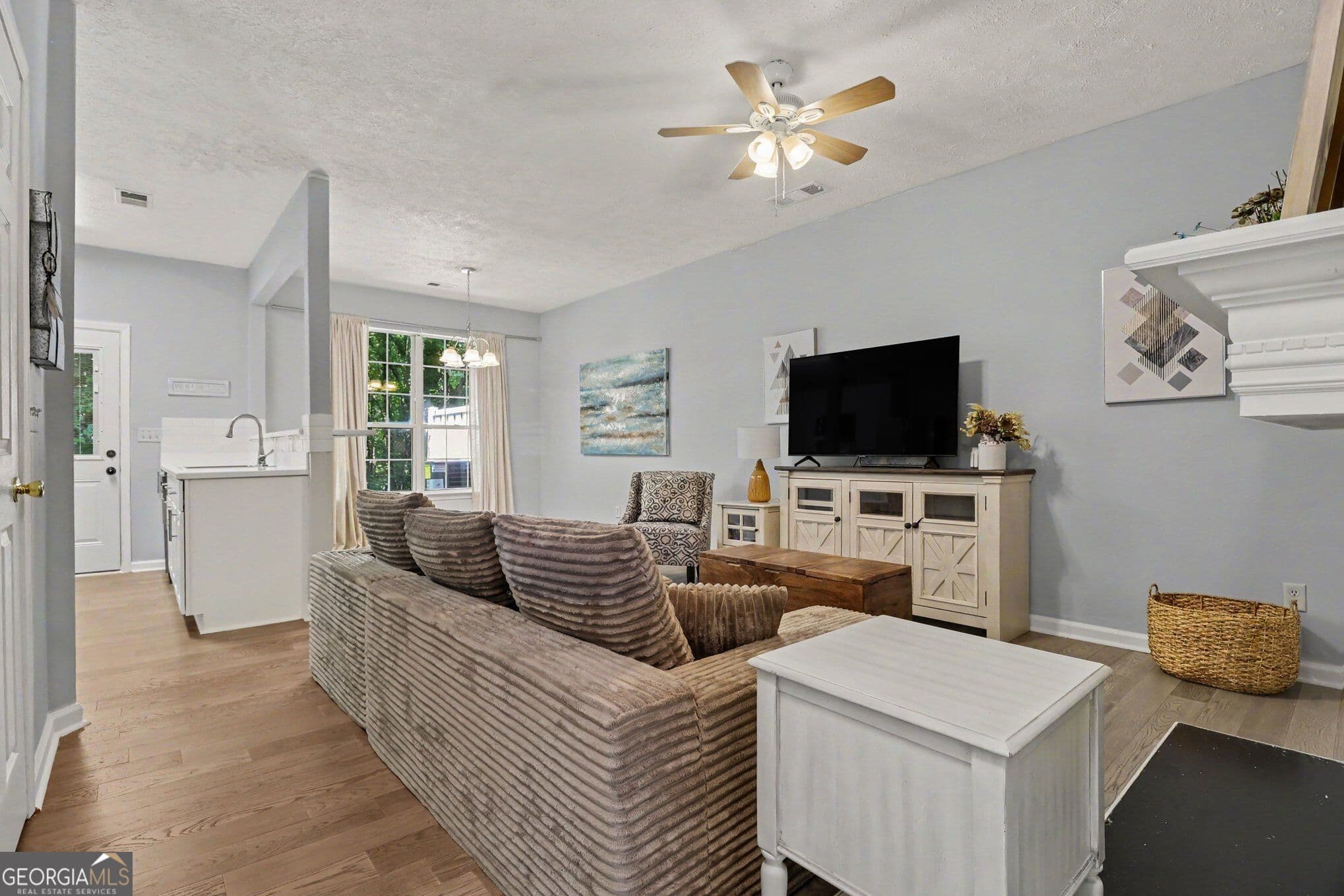 3 bedroom, 3 bathroom, 1,564 sq ft townhouse for sale at 5840 Terremont Circle, Norcross, GA 30093 — photo 8