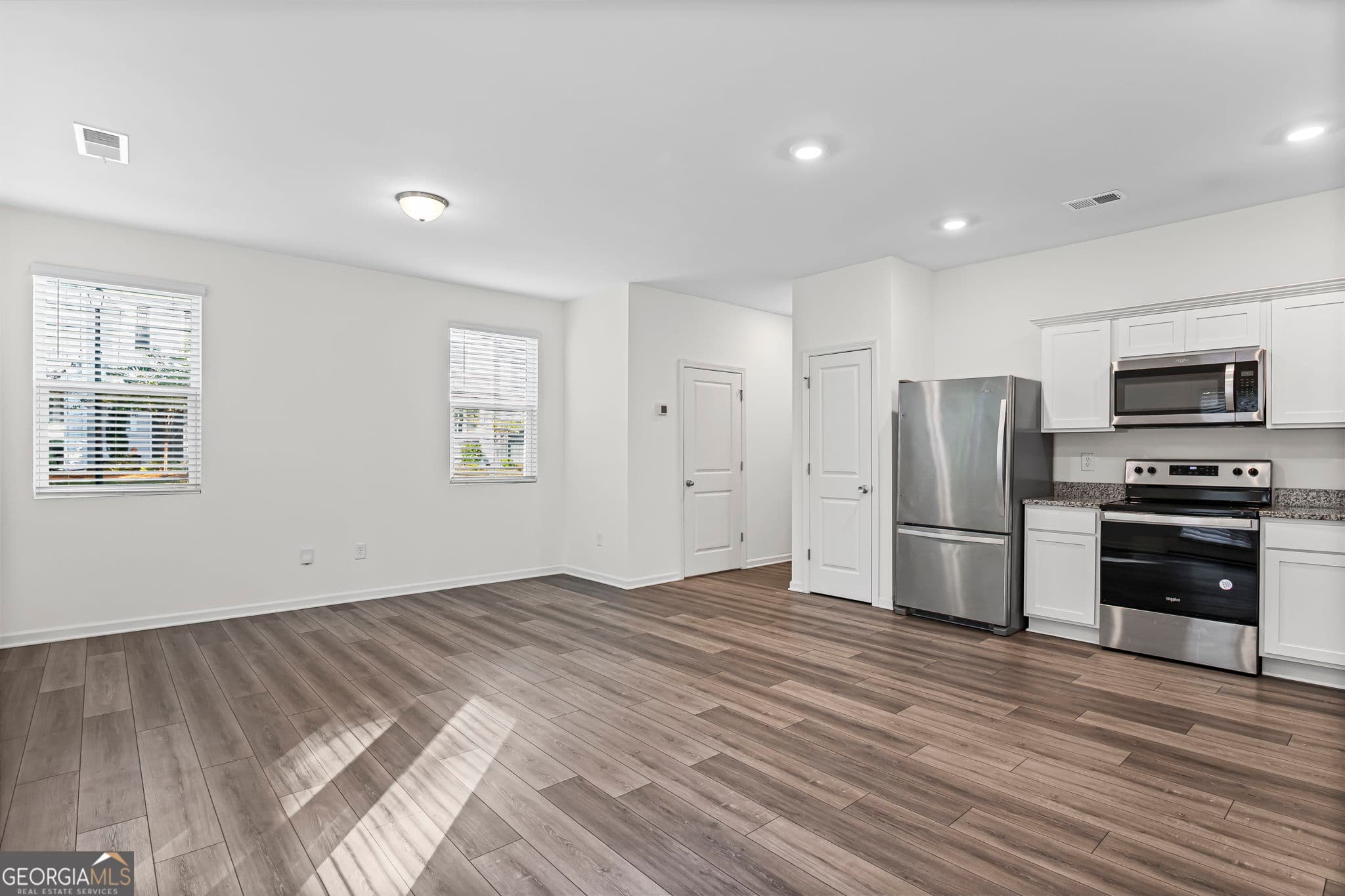 3 bedroom, 2.5 bathroom, 1,420 sq ft townhouse for rent at 427 Union Station Street, Cartersville, GA 30120 for $1,549 a month — photo 7