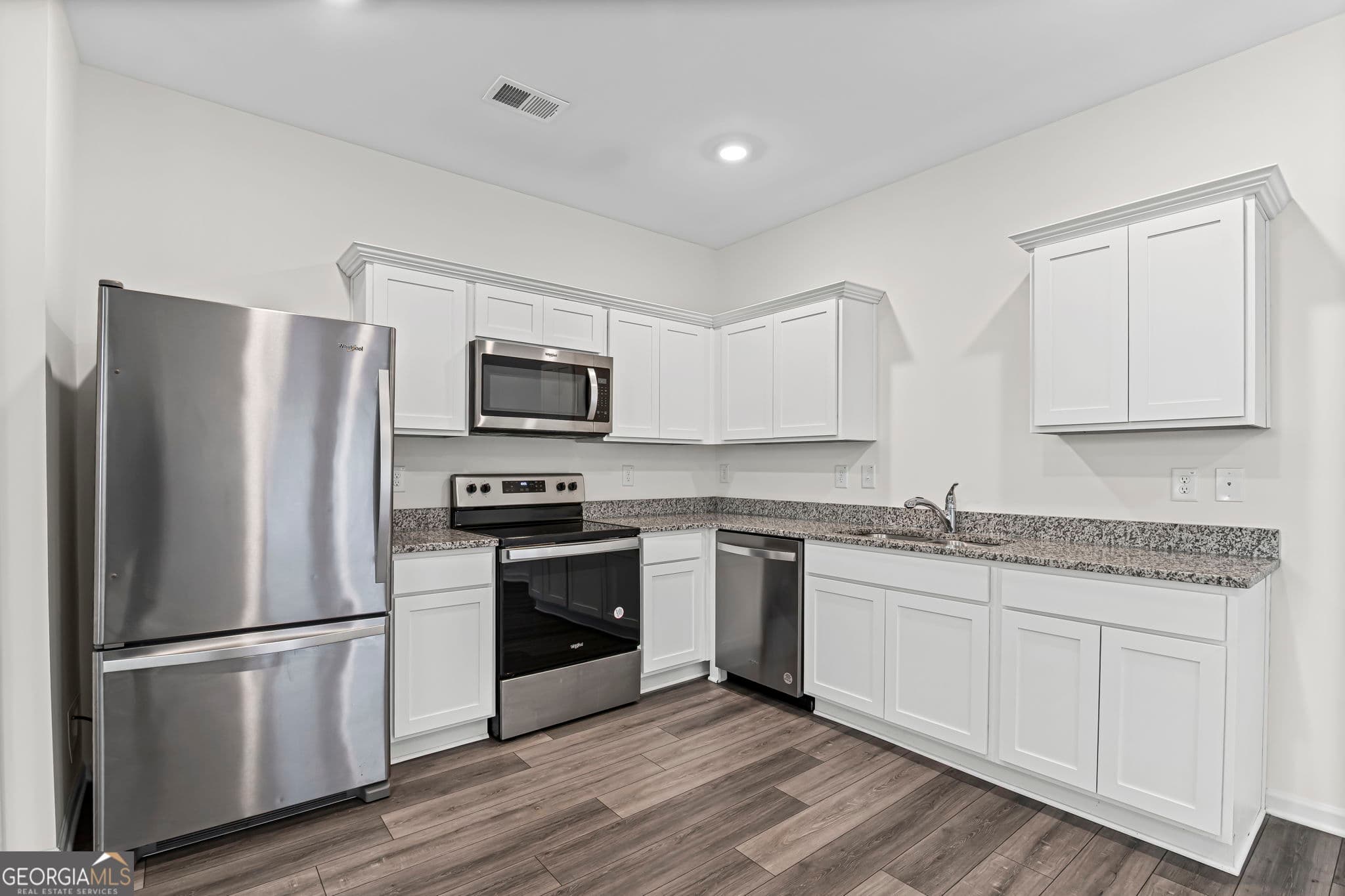 3 bedroom, 2.5 bathroom, 1,420 sq ft townhouse for rent at 427 Union Station Street, Cartersville, GA 30120 for $1,549 a month — photo 9