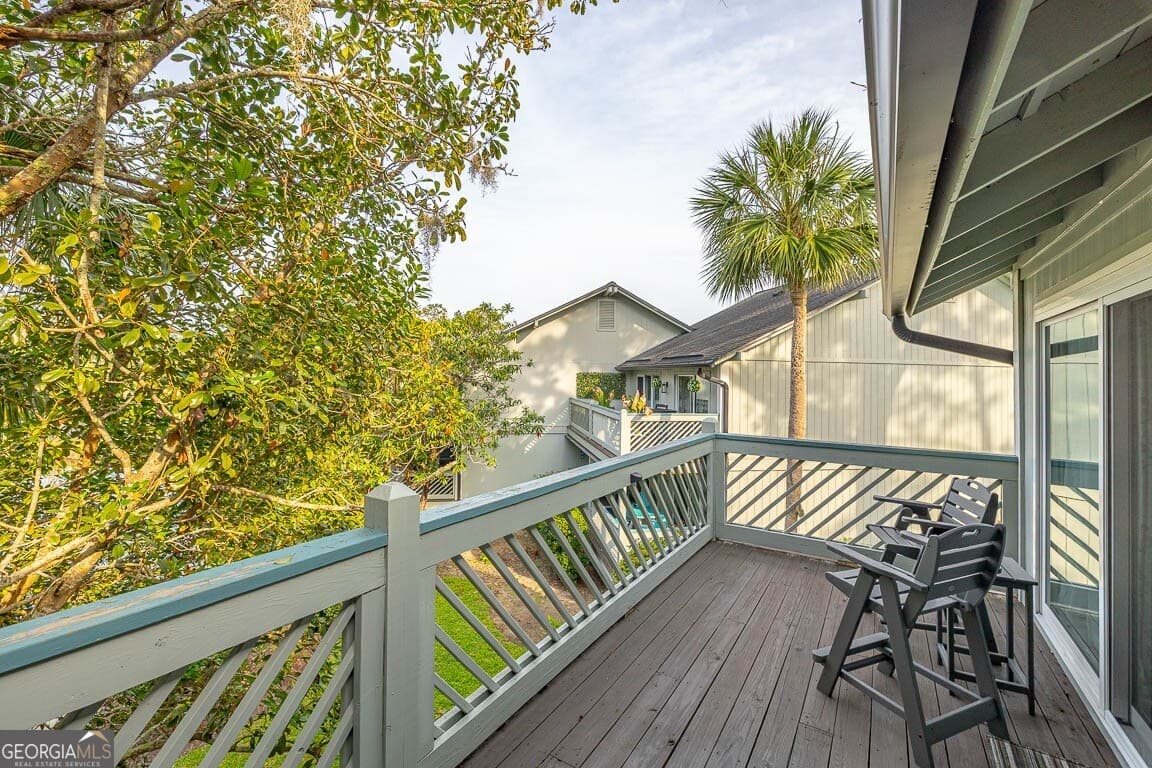 3 bedroom, 2 bathroom, 1,086 sq ft condominium for sale at 100 Blair Road D8, St. Simons, GA 31522 — photo 2
