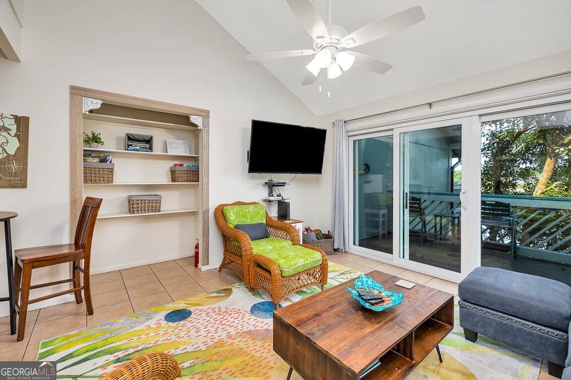 3 bedroom, 2 bathroom, 1,086 sq ft condominium for sale at 100 Blair Road D8, St. Simons, GA 31522 — photo 5