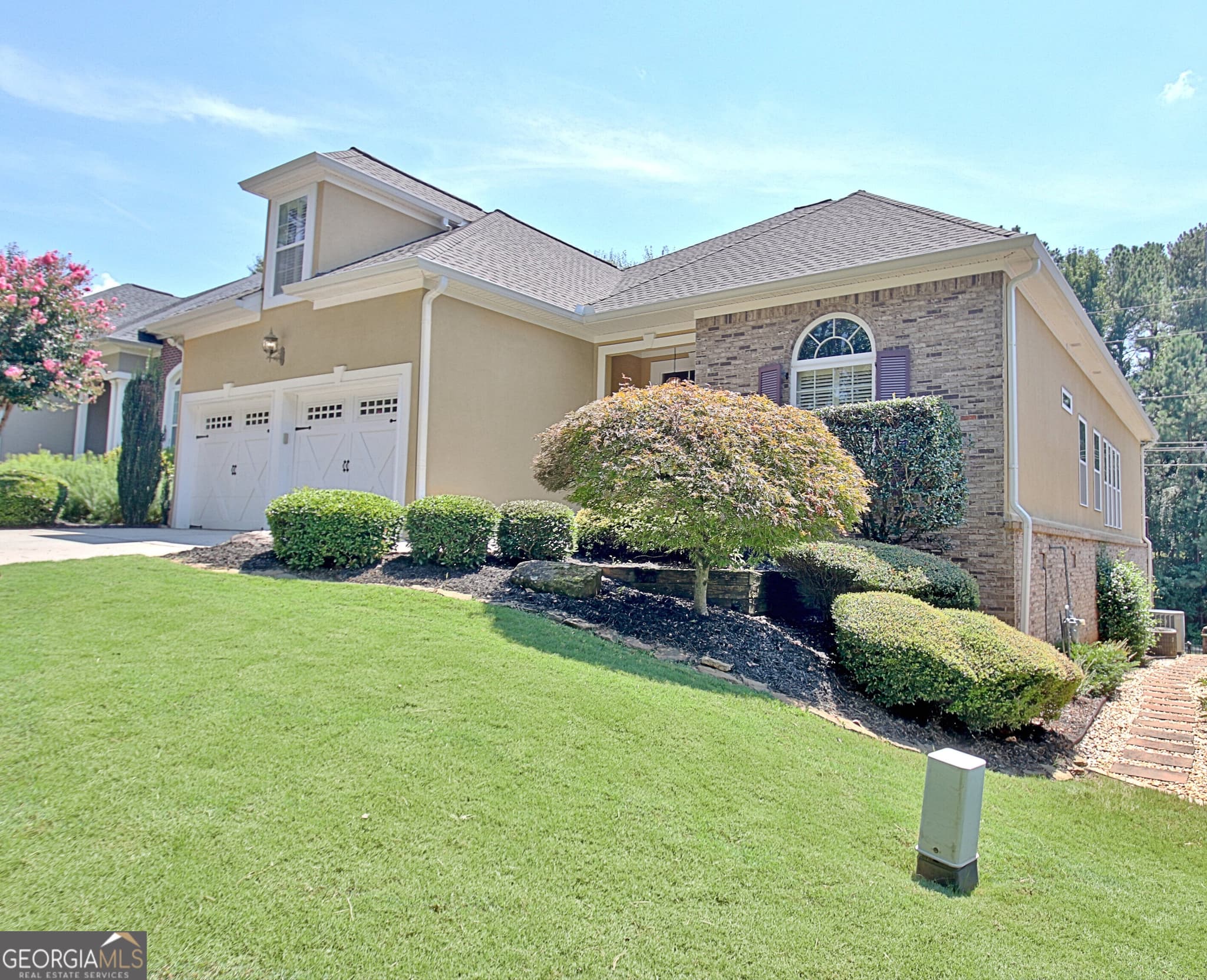 5 bedroom, 3 bathroom, 3,790 sq ft single family residence for sale at 117 Crown Court, Peachtree City, GA 30269 — photo 2