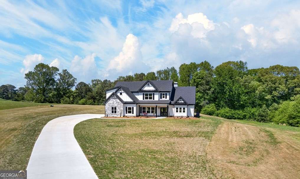 5 bedroom, 4 bathroom, 3,572 sq ft single family residence for sale at 14539 County Road 10, Ranburne, AL 36273 — photo 2