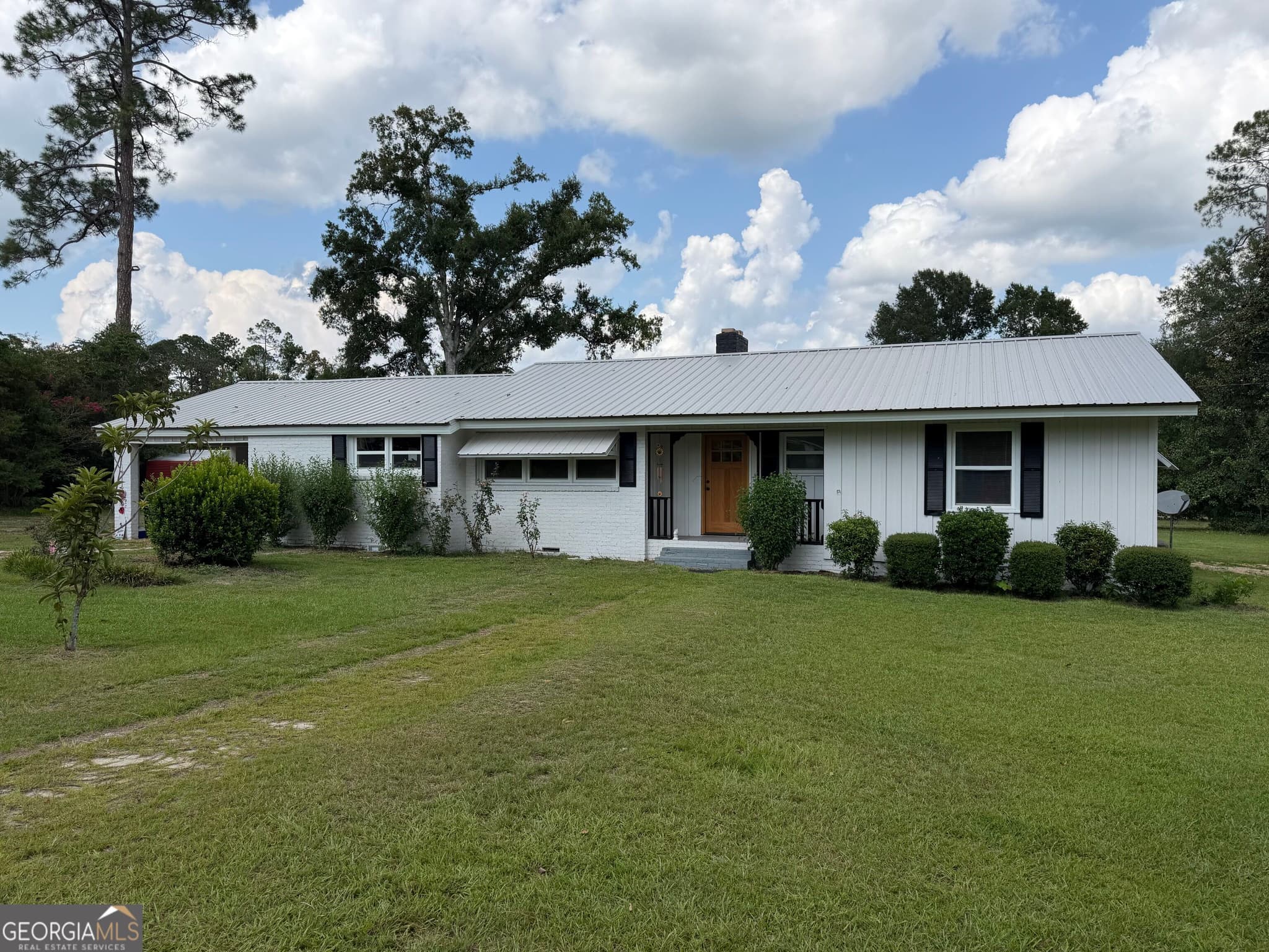 3 bedroom, 2 bathroom, 1,790 sq ft single family residence for sale at 4004 E Louisiana Avenue, Soperton, GA 30457