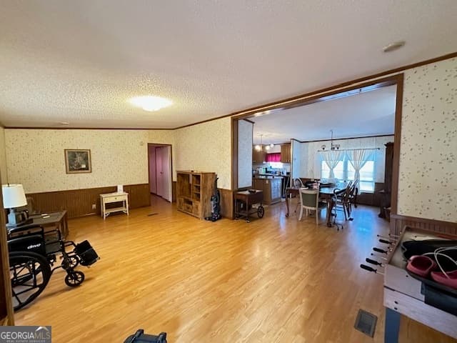 3 bedroom, 2 bathroom, 2,144 sq ft cabin,manufactured home,single family residence for sale at 112 W Little River Court, Eatonton, GA 31024 — photo 5