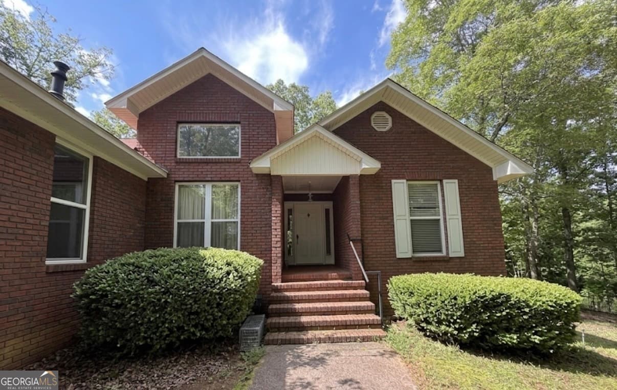 3 bedroom, 2 bathroom, 1,490 sq ft single family residence for sale at 15259 Ga Highway 85, Waverly Hall, GA 31831