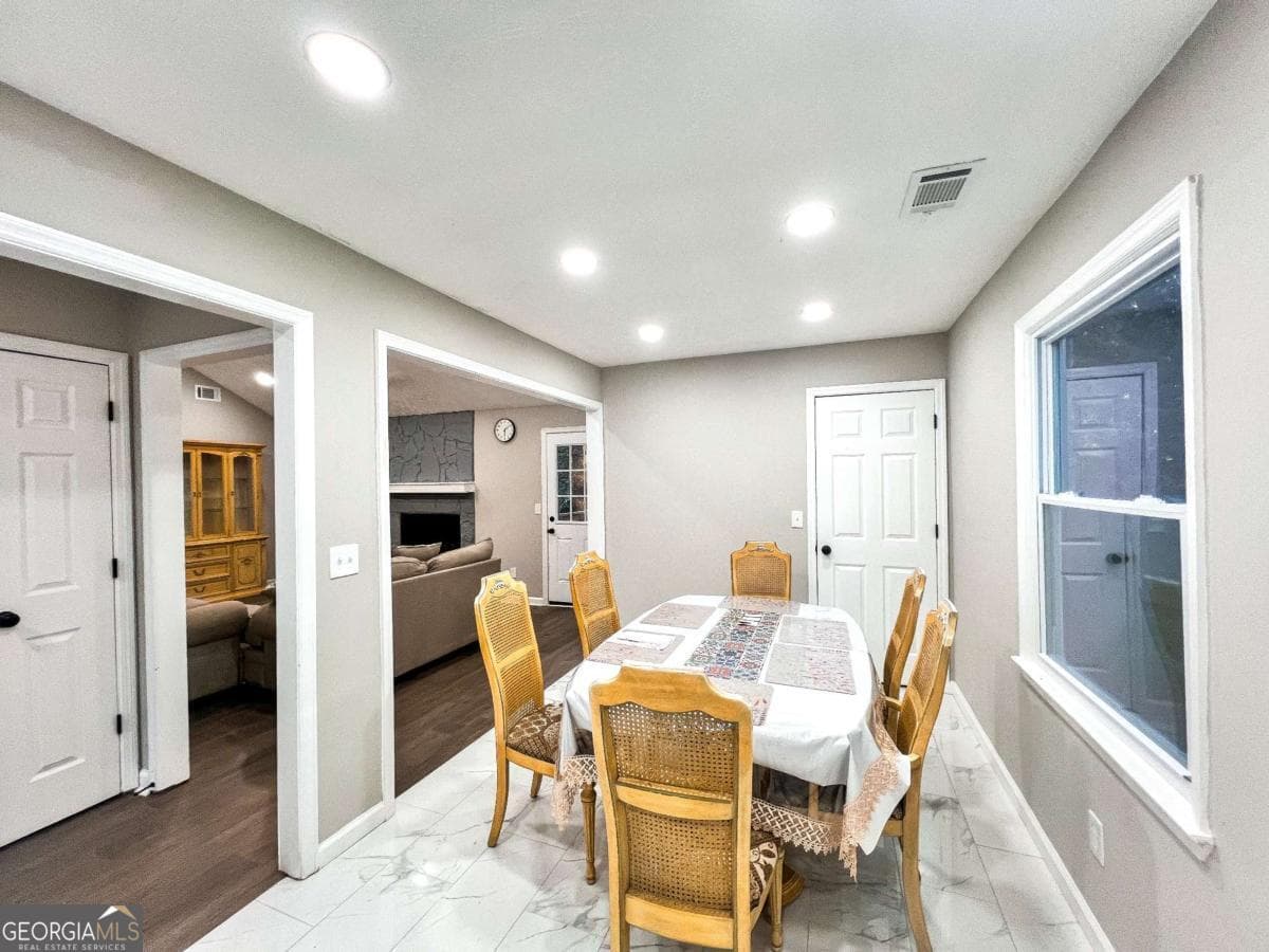 4 bedroom, 3 bathroom single family residence for sale at 6875 Graves Mill Court, Norcross, GA 30093 — photo 10