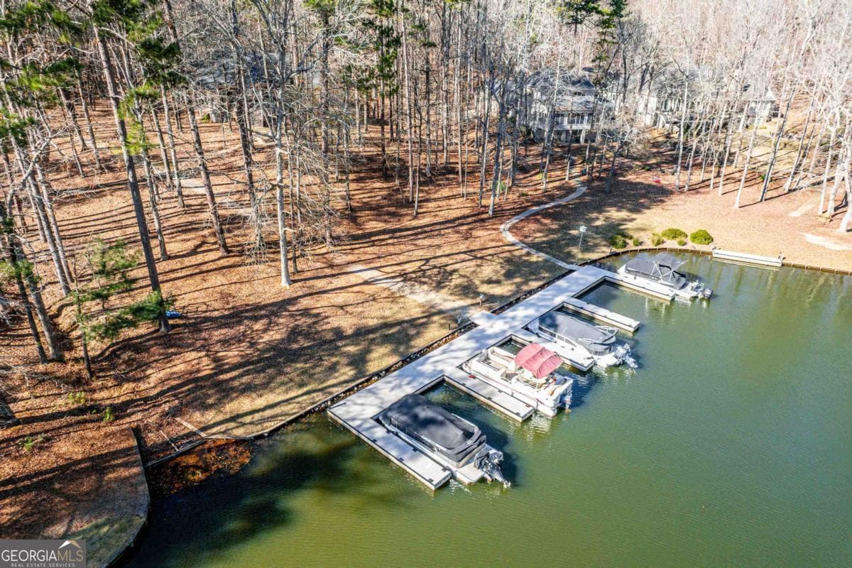 4 bedroom, 3.5 bathroom, 4,031 sq ft single family residence for sale at 1071 Eaglewood Way, Greensboro, GA 30642 — photo 3