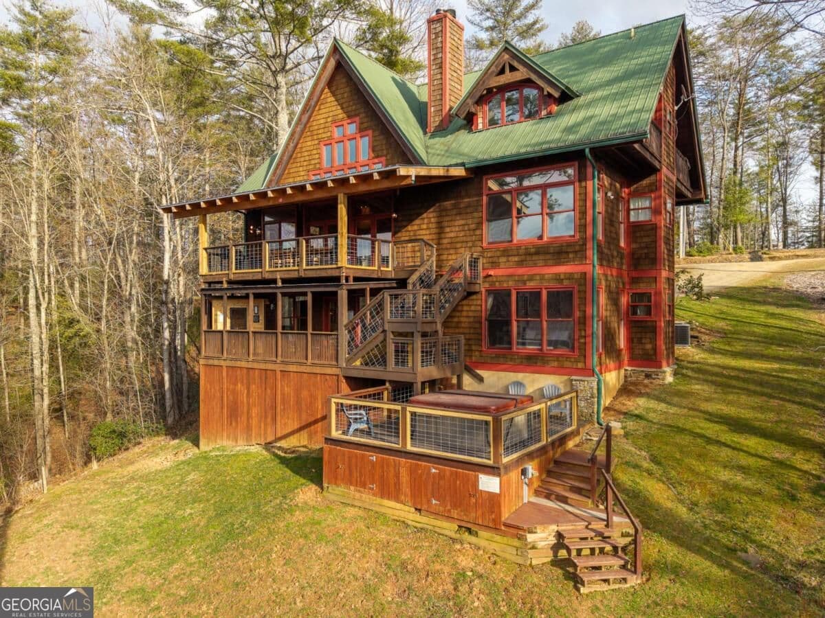 5 bedroom, 5 bathroom, 4,290 sq ft cabin,single family residence for sale at 153 Riverview Circle, Blue Ridge, GA 30513 — photo 5