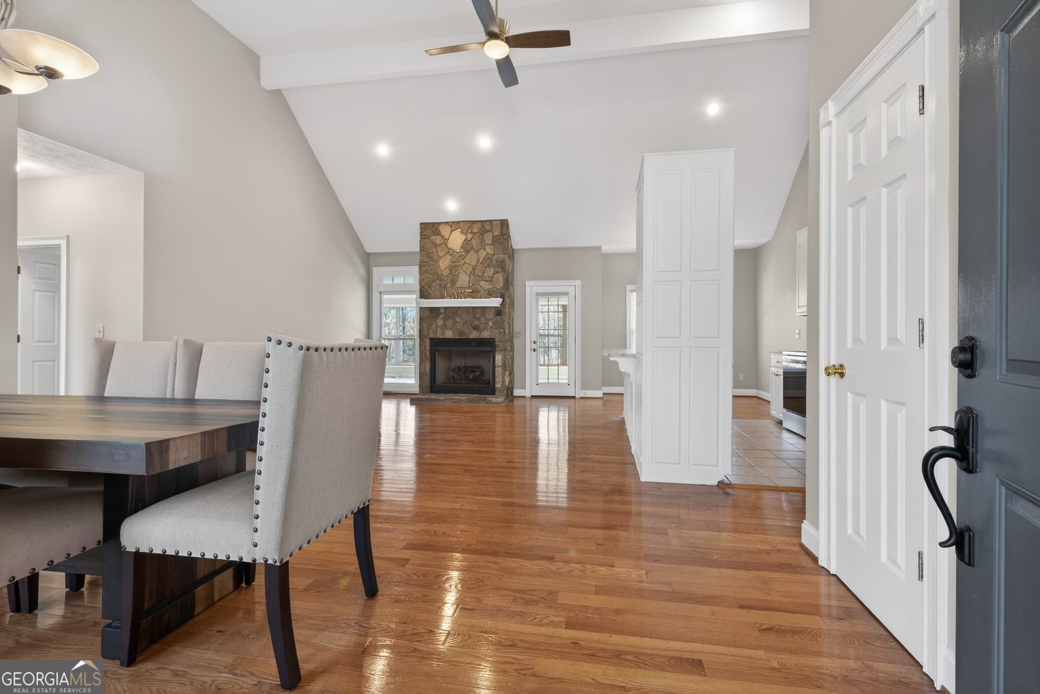 3 bedroom, 2 bathroom, 1,856 sq ft single family residence under contract at 390 Lake Place Drive, Lavonia, GA 30553 — photo 9