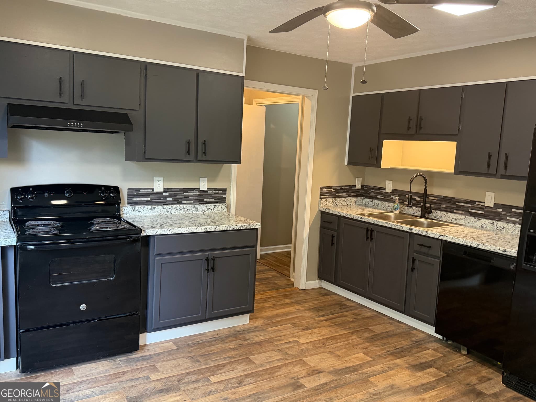 4 bedroom, 2.5 bathroom, 2,569 sq ft single family residence for rent at 1116 Aspen Log Place, Austell, GA 30168 for $2,150 a month — photo 7
