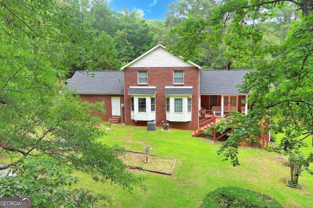 4 bedroom, 2.5 bathroom, 2,138 sq ft single family residence for sale at 240 Riverview Road, Jackson, GA 30233 — photo 4