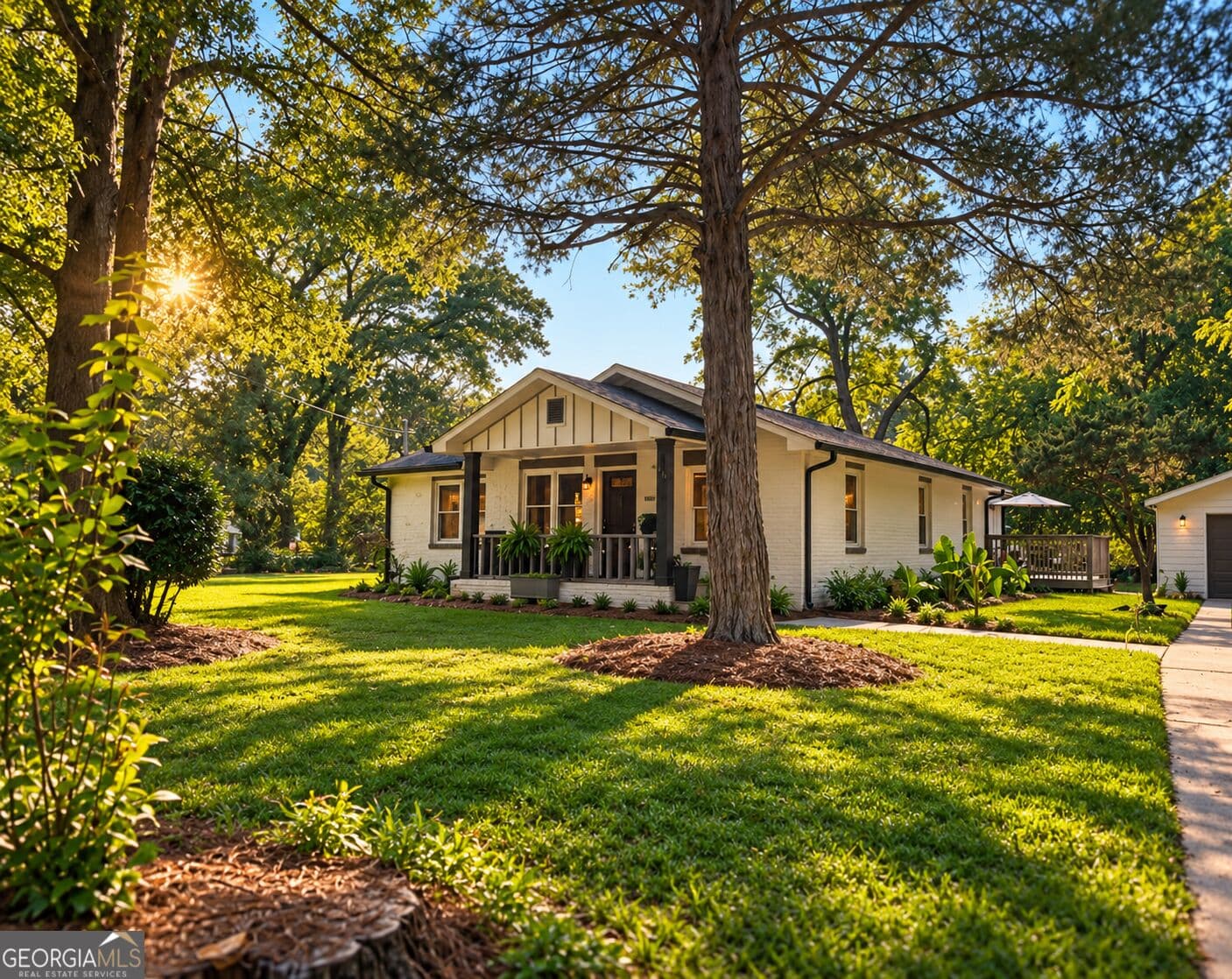 3 bedroom, 2 bathroom, 1,317 sq ft single family residence for sale at 3613 Ale Circle, East Point, GA 30344 — photo 1 of 19