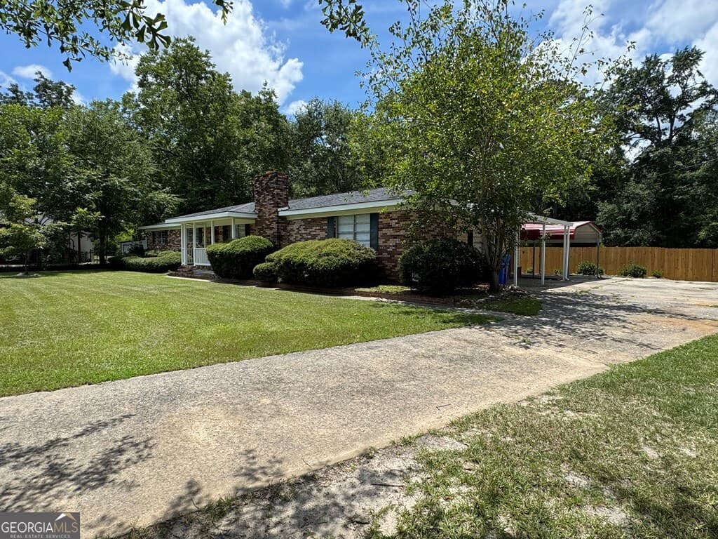 3 bedroom, 2 bathroom, 1,971 sq ft single family residence under contract at 108 Plum Street, Dublin, GA 31021 — photo 4