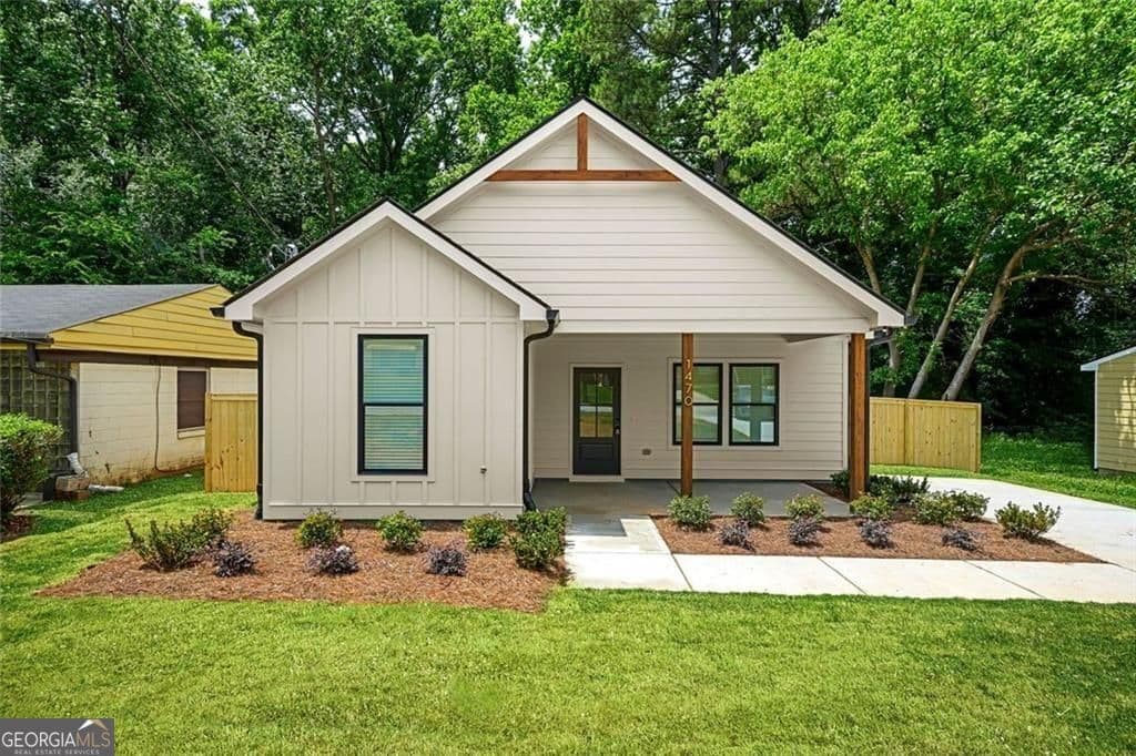 3 bedroom, 2 bathroom, 1,308 sq ft single family residence sold at 1470 Monteel Drive, Atlanta, GA 30318