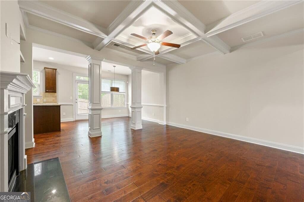3 bedroom, 2.5 bathroom, 1,926 sq ft townhouse for rent at 2462 Whiteoak Run 18, Smyrna, GA 30080 for $2,850 a month — photo 6
