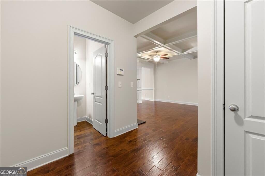 3 bedroom, 2.5 bathroom, 1,926 sq ft townhouse for rent at 2462 Whiteoak Run 18, Smyrna, GA 30080 for $2,850 a month — photo 7