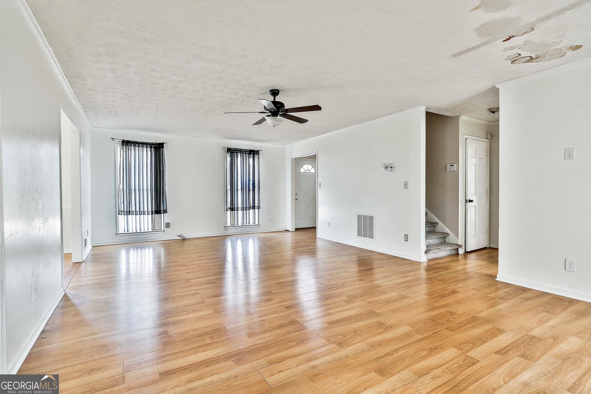 3 bedroom, 2.5 bathroom, 2,153 sq ft single family residence for sale at 8039 Woods Lane, Jonesboro, GA 30236 — photo 9