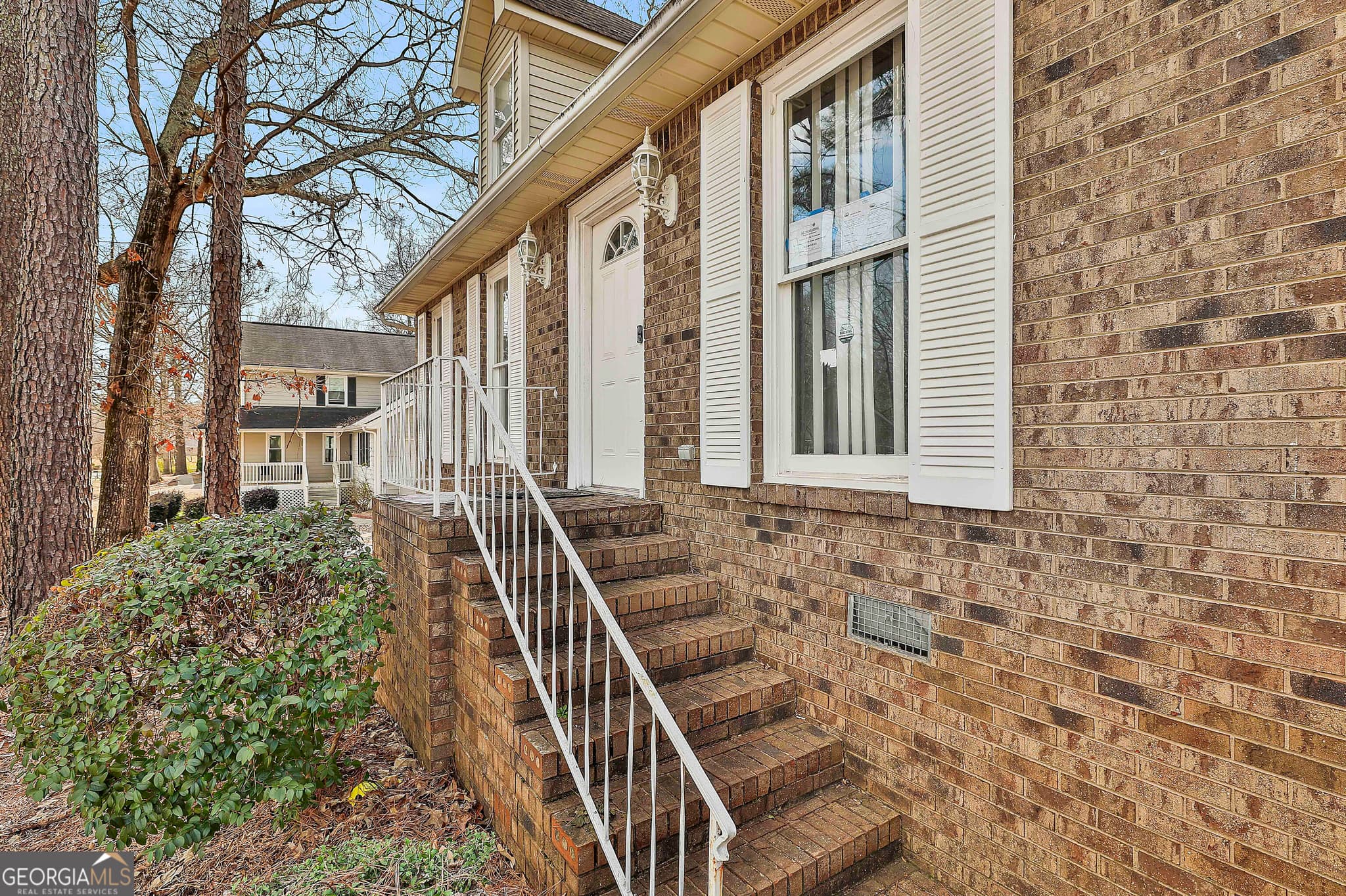 3 bedroom, 2.5 bathroom, 2,153 sq ft single family residence for sale at 8039 Woods Lane, Jonesboro, GA 30236 — photo 4