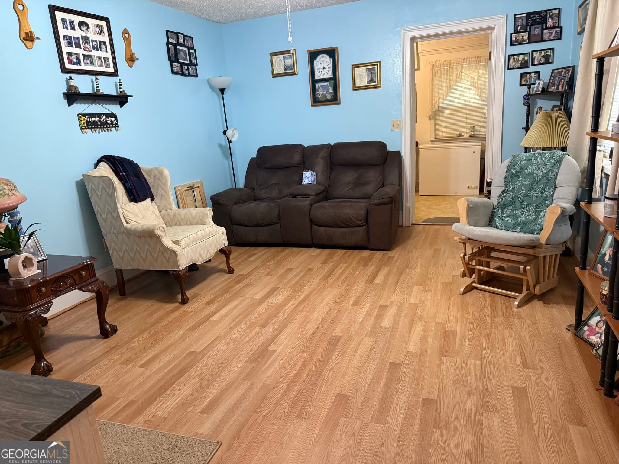 2 bedroom, 1 bathroom, 1,148 sq ft single family residence for sale at 539 Highway 18, Barnesville, GA 30204 — photo 6