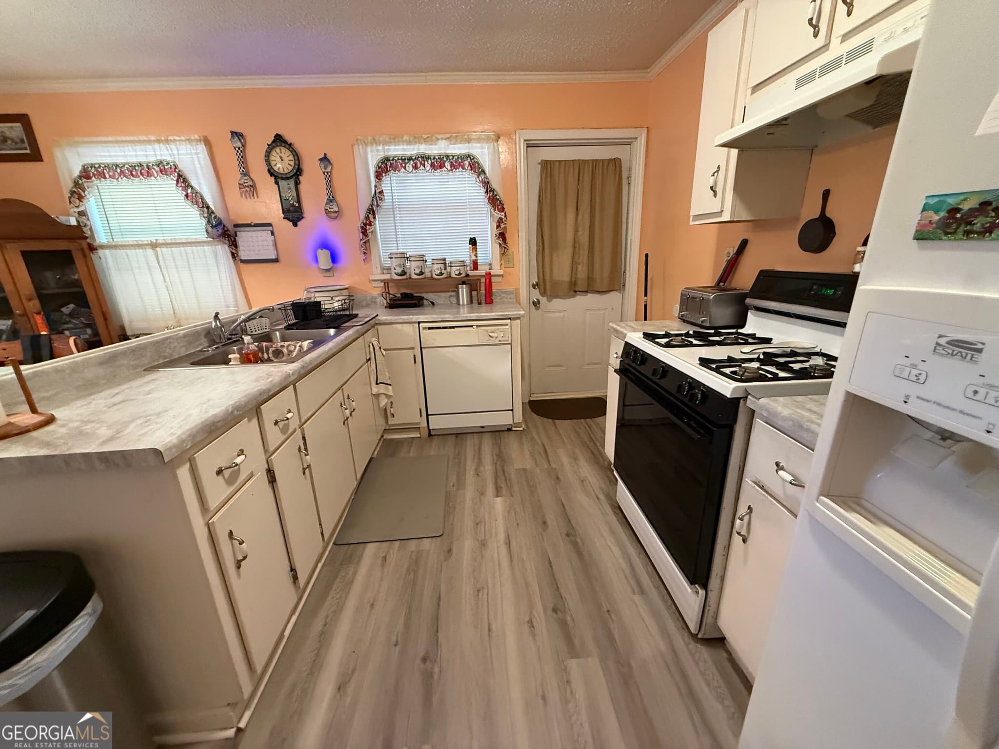 2 bedroom, 1 bathroom, 1,148 sq ft single family residence for sale at 539 Highway 18, Barnesville, GA 30204 — photo 10