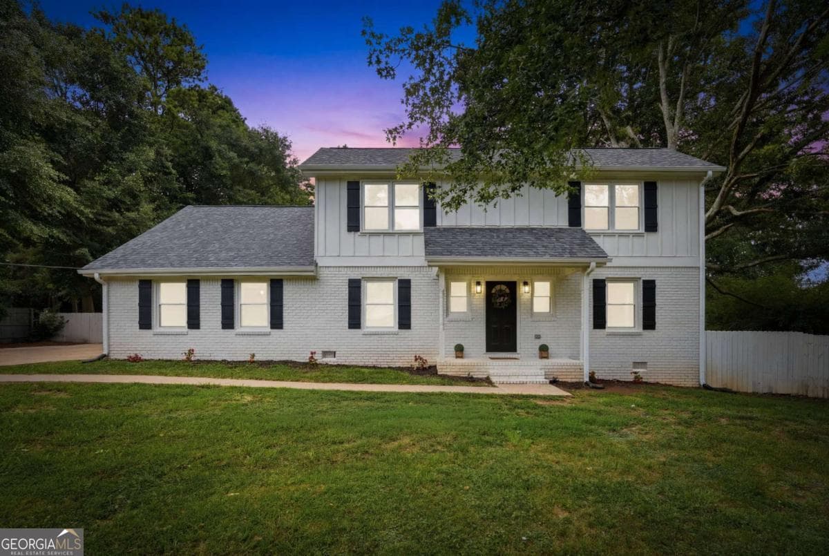 5 bedroom, 3 bathroom, 1,912 sq ft single family residence for sale at 5139 Merry Lane, Gainesville, GA 30504 — photo 2