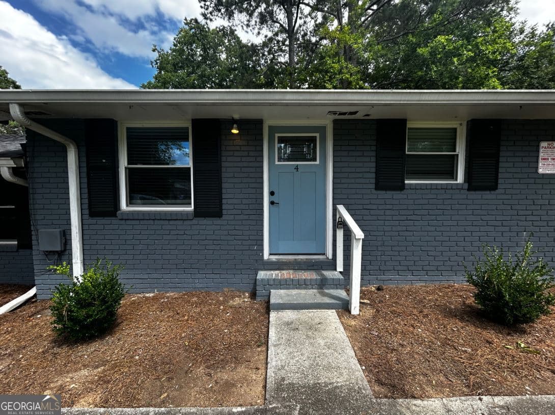 2 bedroom, 1 bathroom, 638 sq ft apartment for rent at 418 Walter Street 4, Rome, GA 30165 for $1,100 a month — photo 1 of 1
